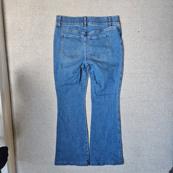 Spanx Flare Jeans Large L Pull-On Stretch Stonewashed Blue (10 / 12 ?) - Picture 10 of 13